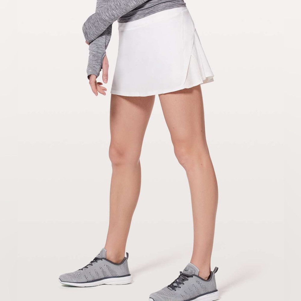 Lululemon Play off the Pleats Skirt